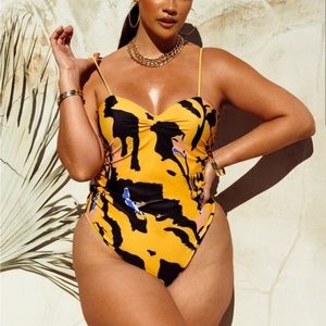 Matte Collection Micah One Piece - Yellow Multi